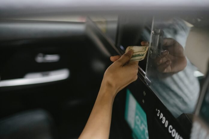 Dutch challenger Bunq prepares for UK relaunch as it reports first full year of profitability