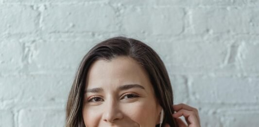 Vantage West Credit Union introduces HUSTL, a new digital banking start-up for freelancers