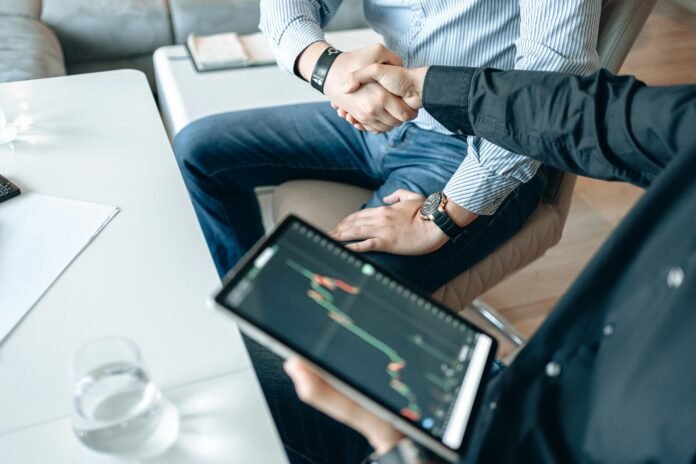 CaixaBank Unveils €5 Billion Technology Roadmap with AI Focus