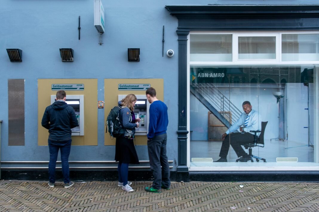 ABN AMRO Launches BUUT: A Neobank Designed for Young Customers